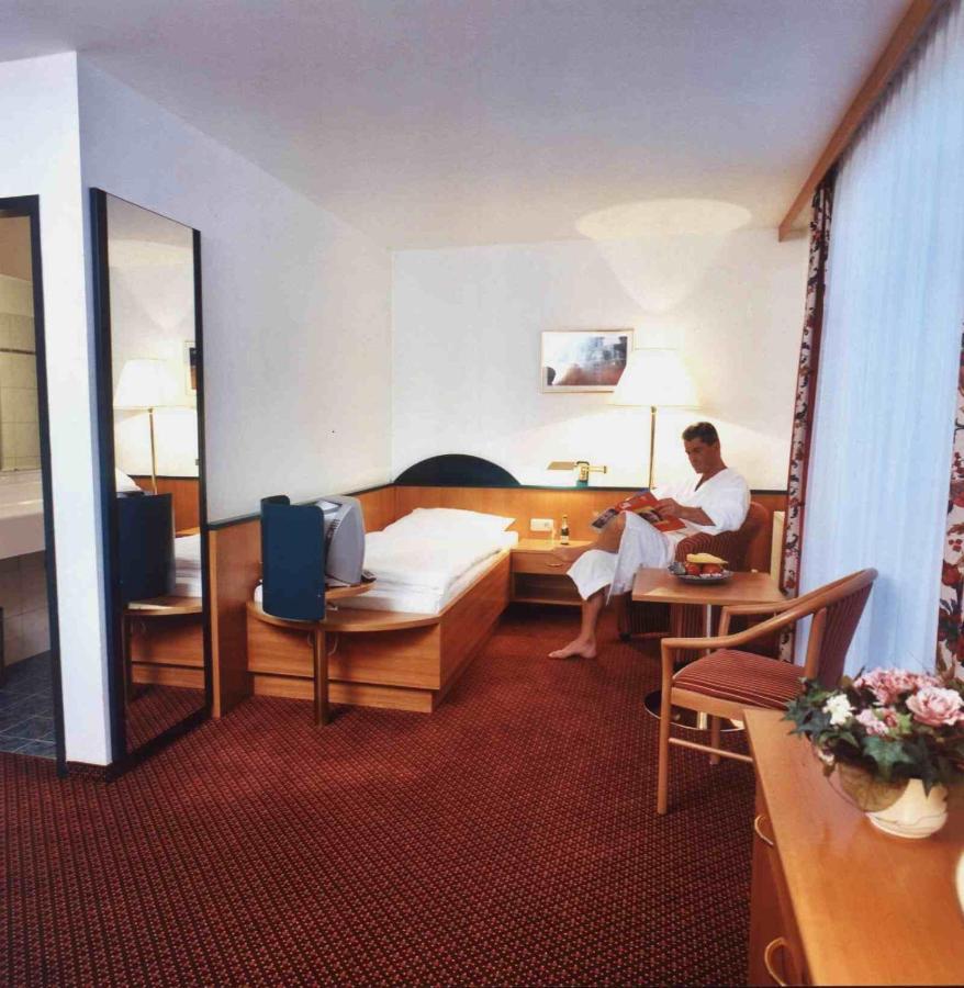 Parkhotel Zur Klause Bad Hall Extérieur photo
