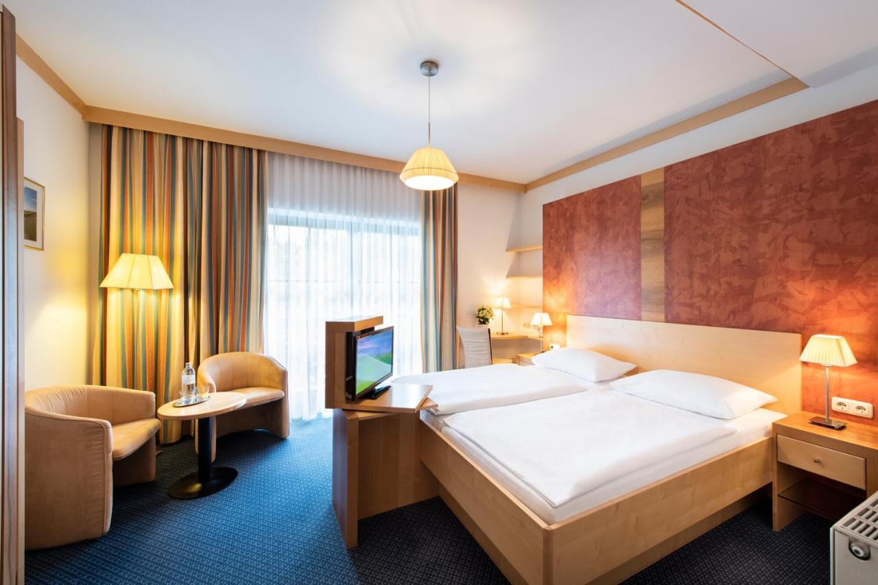 Parkhotel Zur Klause Bad Hall Extérieur photo